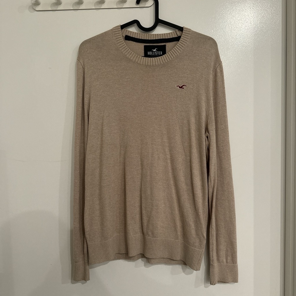 Hollister Men's Beige Sweater